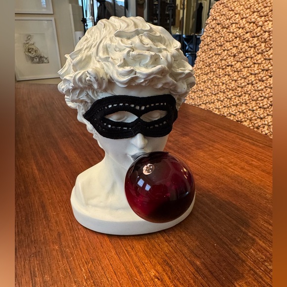 Light Up Bubble Gum Man Tabletop Bust sculpture - Picture 2 of 7